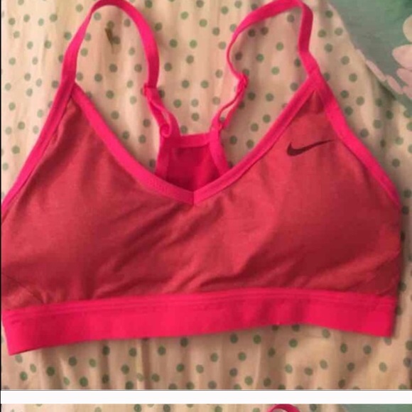 I NEED A SPORTS BRA LIKE THIS. - Picture 1 of 1