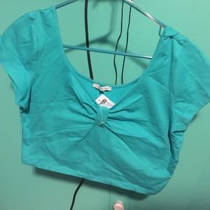 Crop top