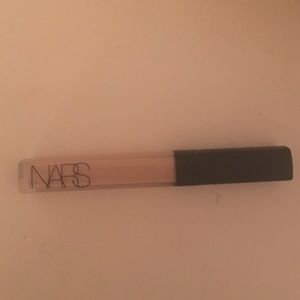 NARS Radiant Creamy Concealer- Vanilla