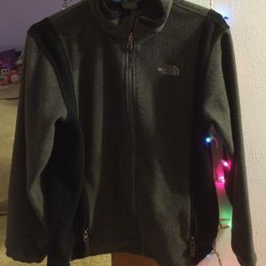 Grey and Black North Face jacket❤️
