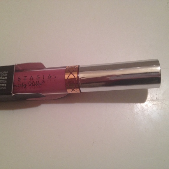 🔰SOLD🔰ABH Liquid Lipstick Soft Lilac - Picture 3 of 4