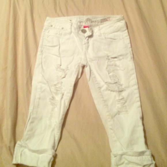 White capris size 3