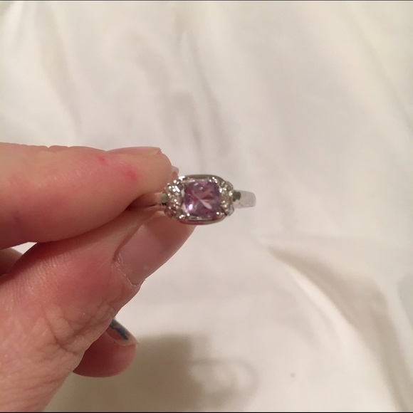 Silver ring - Picture 2 of 4