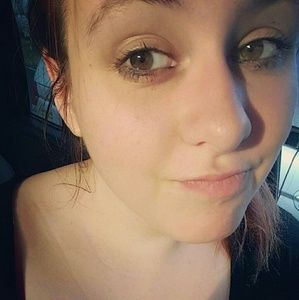 Meet your Posher, Connie