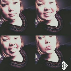 Meet your Posher, Alexis