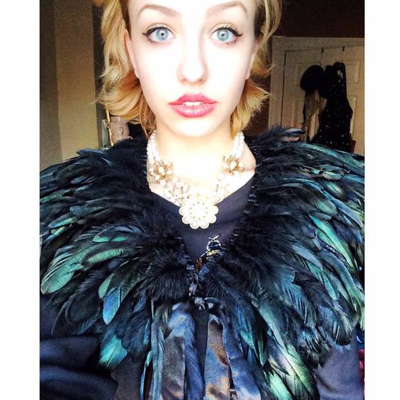 Meet your Posher, Chloé - Picture 1 of 1