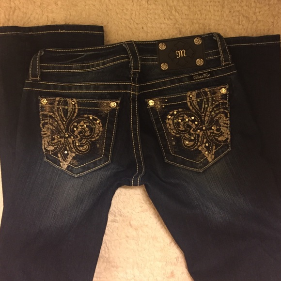 Really cute Miss Me jeans