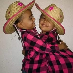 Meet your Posher, Brittney