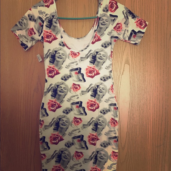 Marilyn Monroe dress