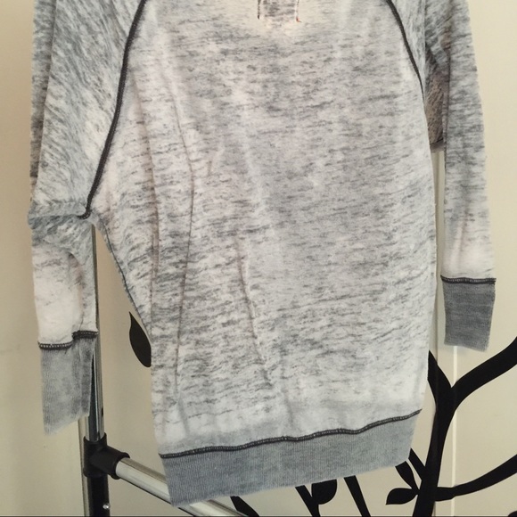 Grunge bird shirt - Picture 3 of 4