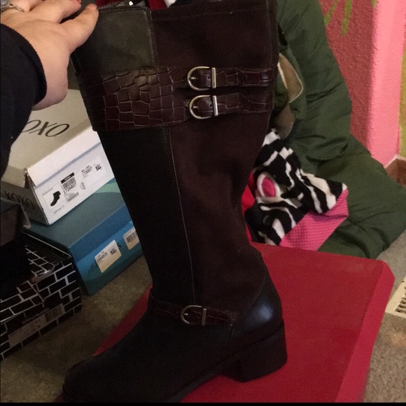 Brand new leather boots