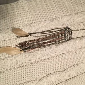 Brand new. Chain fringe accent necklace