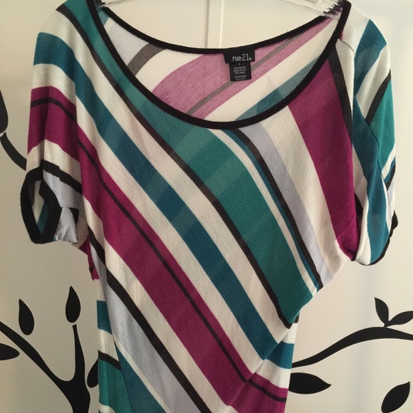 Off Shoulder Top - Picture 2 of 4