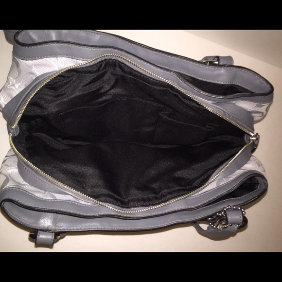 Coach shoulder bag - Picture 3 of 4