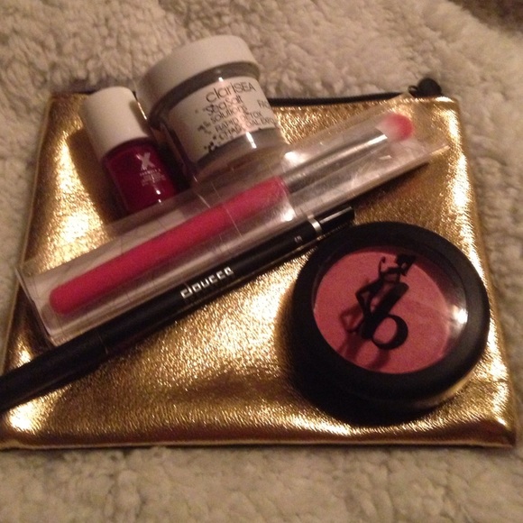Makeup lot