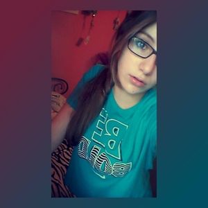 Meet your Posher, Elena