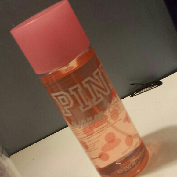 PINK Warm & cozy perfume