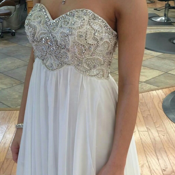 White Sherri Hill sz 0 Prom Pageant