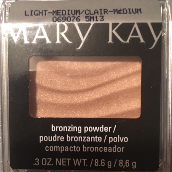 Mary Kay Bronzer