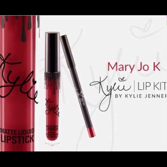 Kylie lip kit