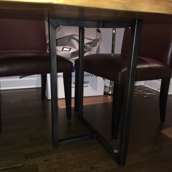 Teak dining table - Picture 3 of 3