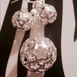 Stunning Sterling Silver Jewelry Set.