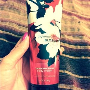 Bath & Body Works Japanese Cherry Blossom lotion