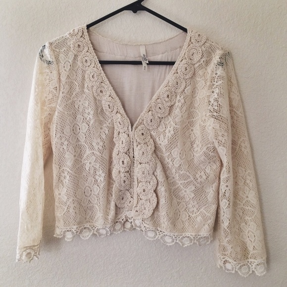Charlotte Russe cream lace cropped jacket
