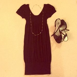 Scoop Neck Stretchy Black Dress