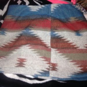 A size 6 American eagle tribal print skirt