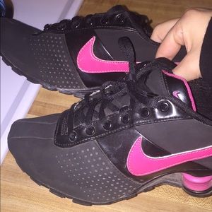 Women's size 6, Nike Shox