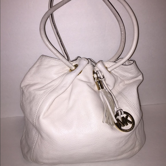 Michael kors shoulder white bag