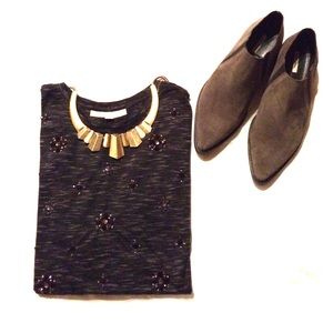 🎉HP 🎉LOFT embellished tee