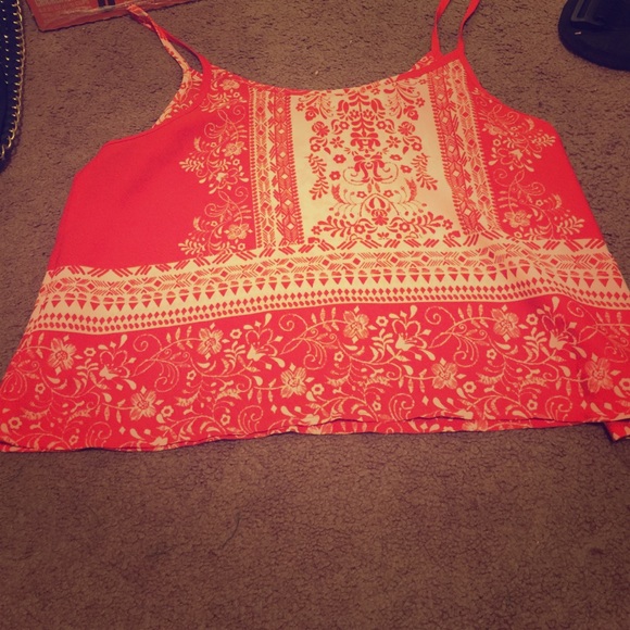 Caren Forbes crop spring tank