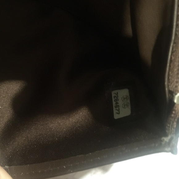 100% Authentic Vintage Chanel Travel Line Wallet - Picture 3 of 4