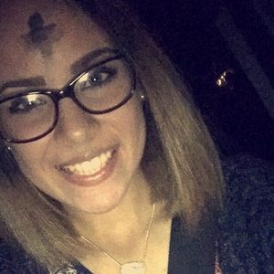 Meet your Posher, Maya