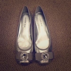 Silver Gianni Bini ballet flats.