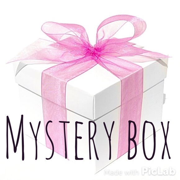 Mystery box for Elizabeth