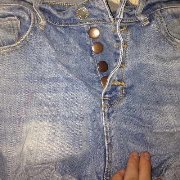 Size 9 pacsun high waisted denim shorts