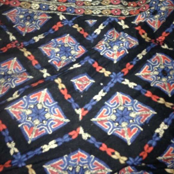 Size 7 high waisted hollister shorts