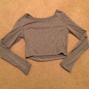 Long sleeve crop top