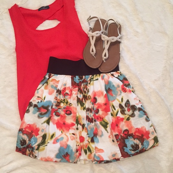 **LAST CHANCE** Floral Skirt