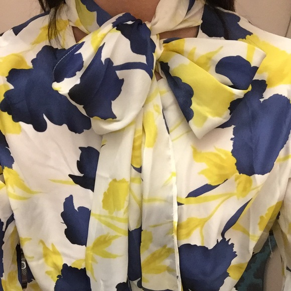 My favorite spring shirt - Picture 2 of 4