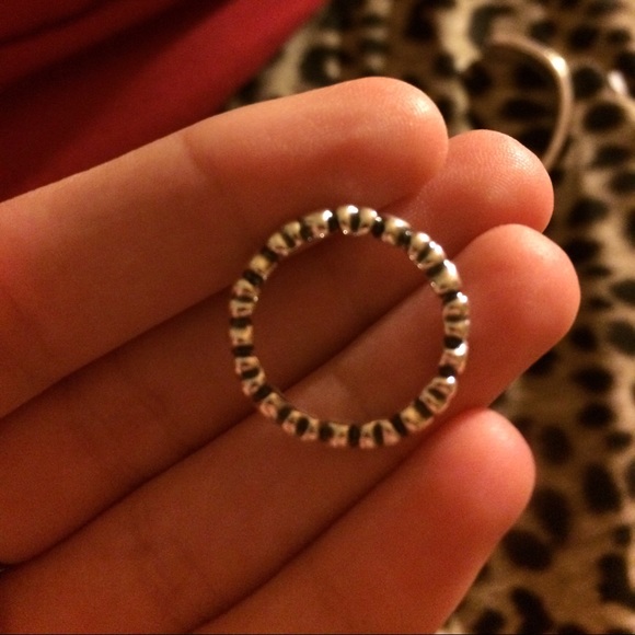 Pandora ring