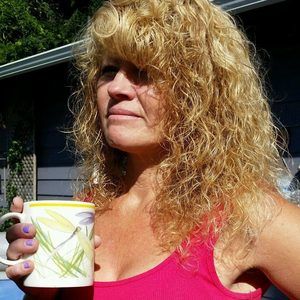 Meet your Posher, Caroline