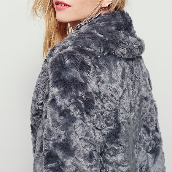 Faux Fur Bliss Coat - Picture 2 of 3