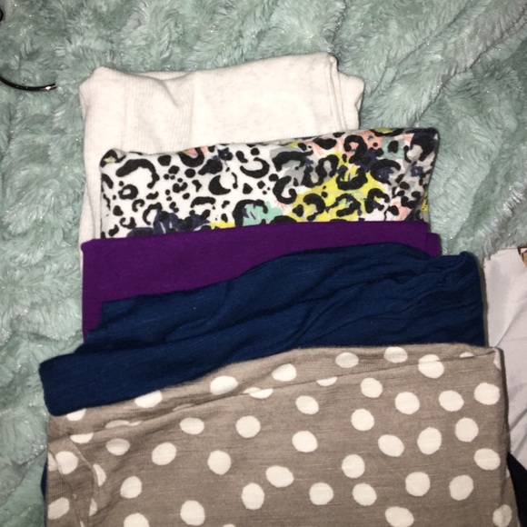 5 Abercrombie&Fitch, LOFT, Nollie, &Old Navy tanks