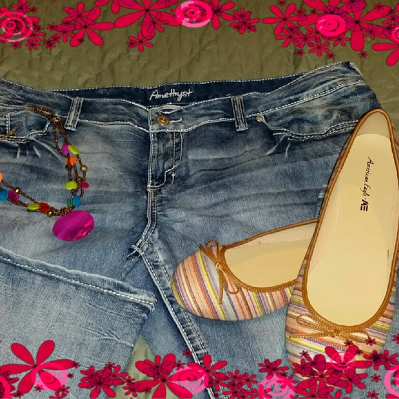 WOMAN'S SIZE 24 JEANS