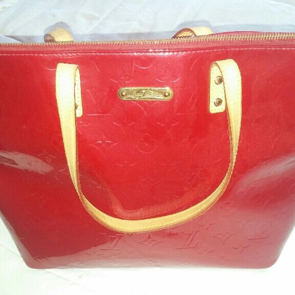 Authentic Louis Vuitton8 - Picture 1 of 3