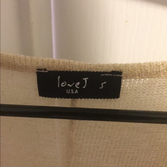 Gold Blouse - Picture 4 of 4